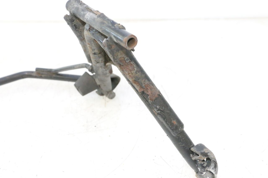 photo de MAIN STAND PEUGEOT SATELIS 125 (2013 - 2018) - Technical close-up