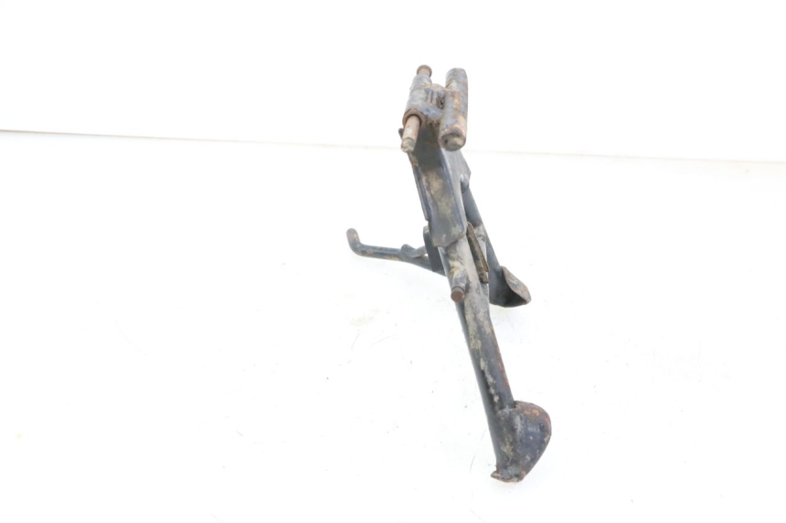 photo de CENTER STAND PEUGEOT V-CLIC VCLIC 50 (2007 - 2013) - Zoom on usage condition