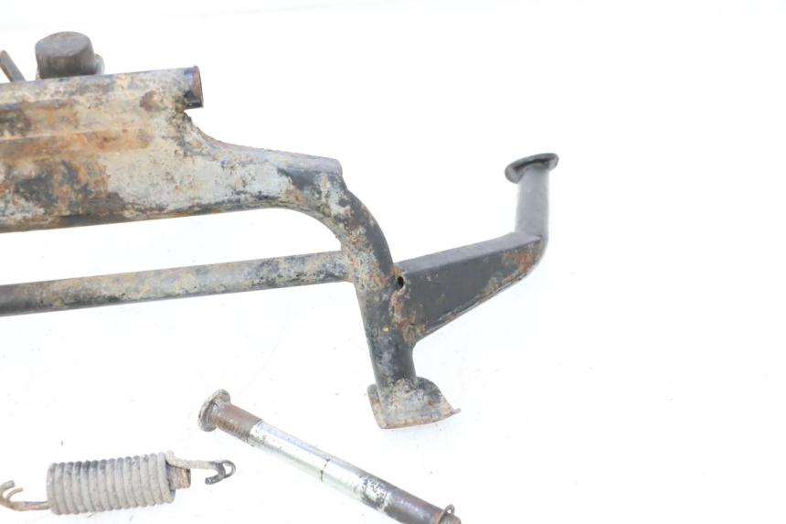 photo de CENTER STAND YAMAHA XMAX X-MAX 125 (2006 - 2009) - Fixing points details