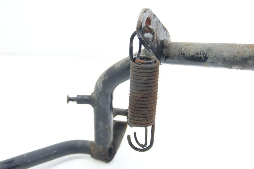 photo de CENTER STAND PIAGGIO X9 EVOLUTION 125 (2003 - 2007) - Fixing points details