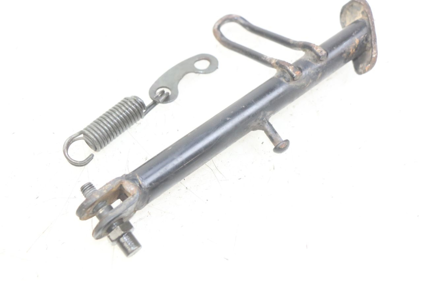 photo de SIDE STAND SYM CROX 4T 50 (2016 - 2023) - Zoom on usage condition