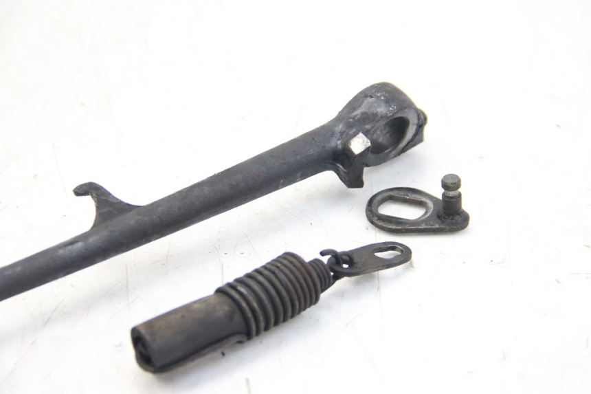 photo de SIDE STAND YAMAHA FZS FAZER 600 (2001 - 2003) - Zoom on usage condition