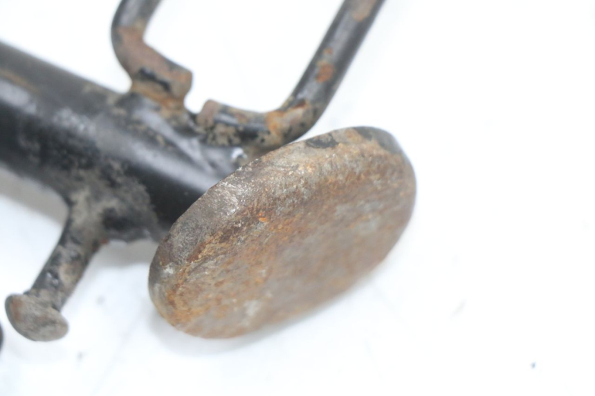 photo de SIDE STAND PEUGEOT VIVACITY NEW 4T 50 (2008 - 2017) - Fixing points details