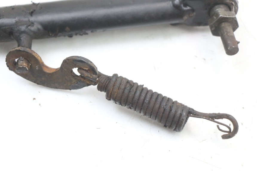 photo de SIDE STAND SYM XS 125 (2007 - 2016) - Fixing points details