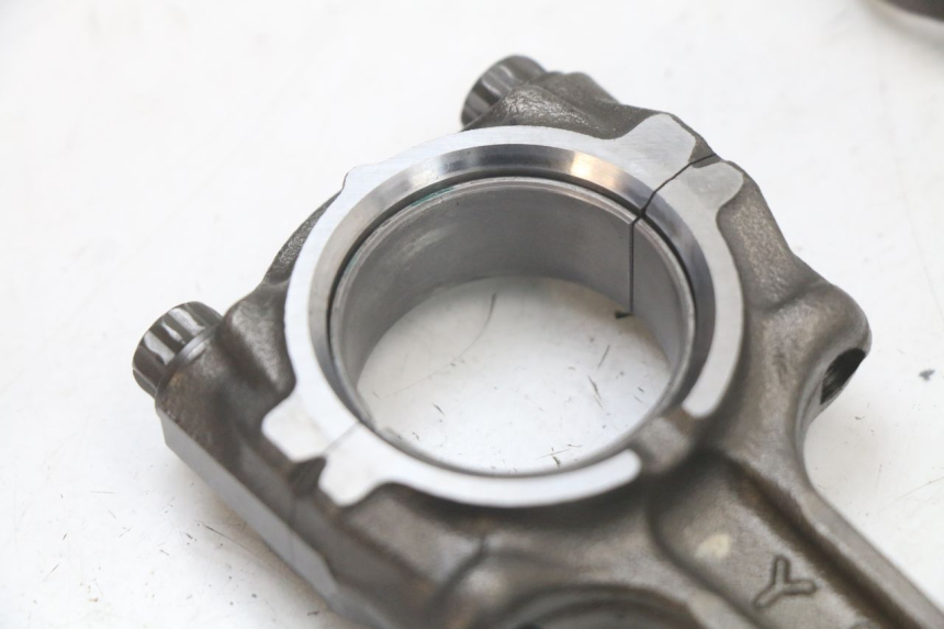 photo de ROD YAMAHA FZ1 FAZER 1000 (2007 - 2009) - Surface and material condition