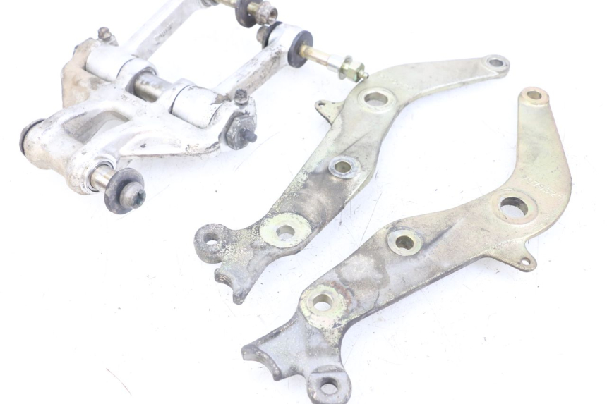 photo de SHOCK ABSORBER LINKAGE TRIUMPH SPEED TRIPLE T301 900 (1994 - 1996) - Detailed visual inspection