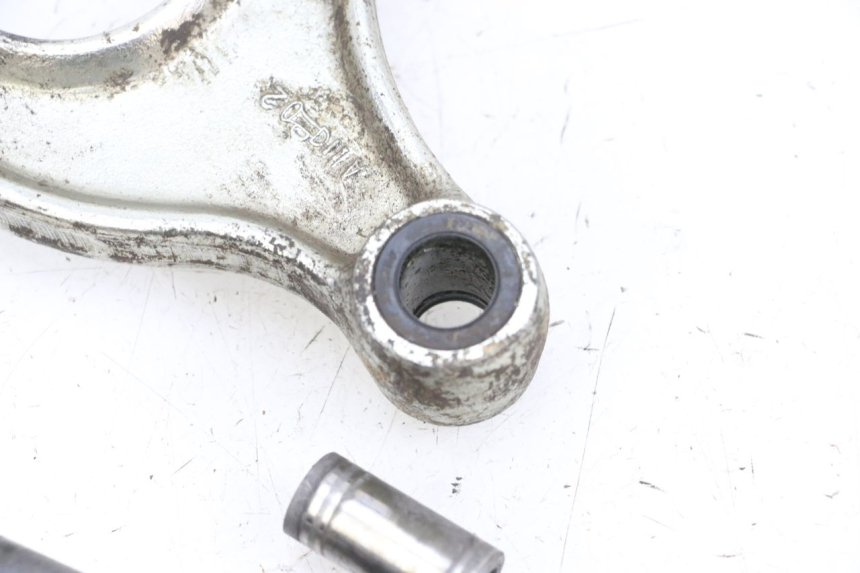 photo de SHOCK ABSORBER LINKAGE YAMAHA TTR 125 (2000 - 2020) - Fixing points details