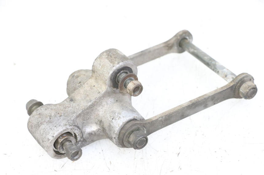 photo de SHOCK ABSORBER LINKAGE YAMAHA FZS FAZER 600 (2001 - 2003) - Technical close-up