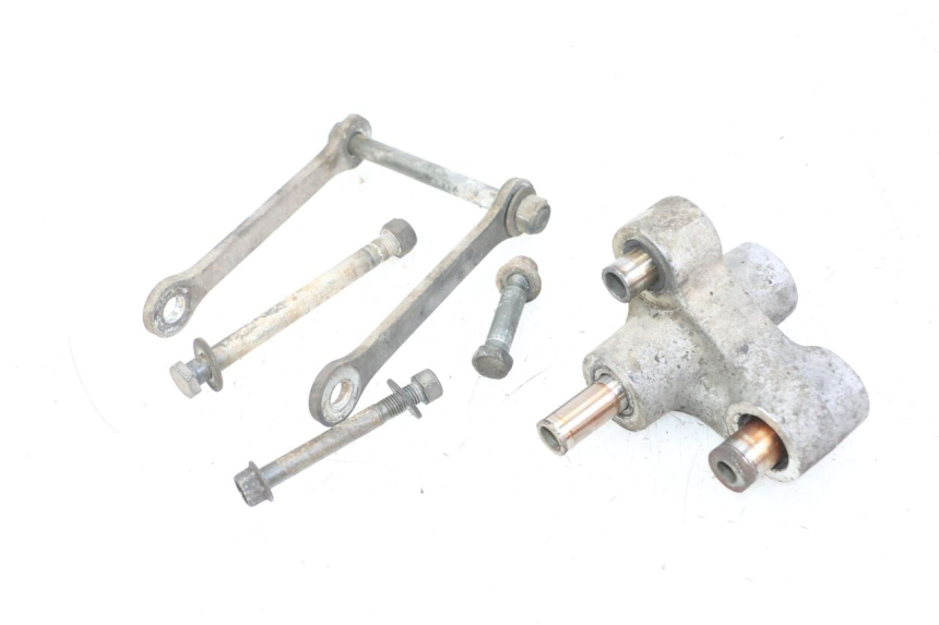 photo de SHOCK ABSORBER LINKAGE YAMAHA FZS FAZER 600 (2001 - 2003) - Markings and original references