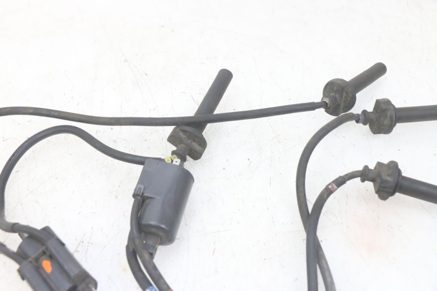 photo de COIL YAMAHA FJR ABS 1300 (2006 - 2012) - Alternative perspective