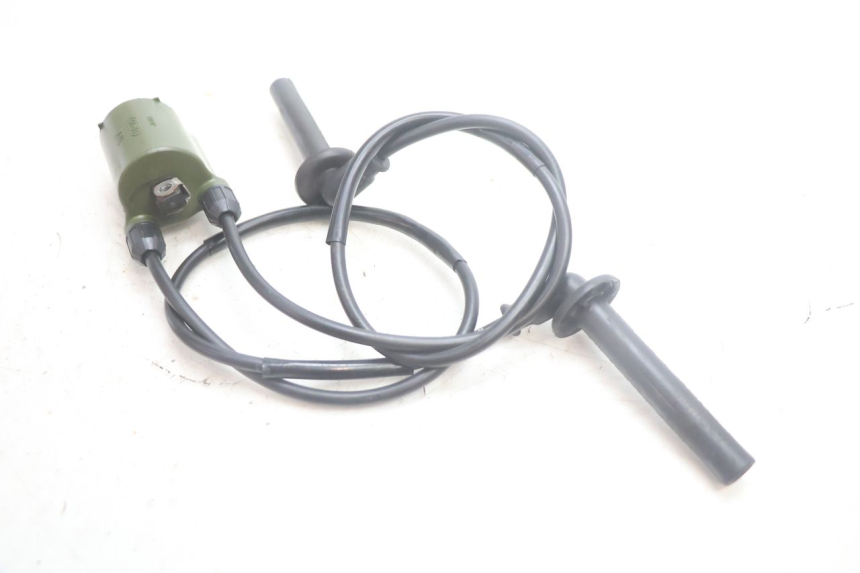 photo de IGNITION COIL HONDA FJS SILVER WING SILVERWING 400 (2005 - 2008) - Alternative perspective
