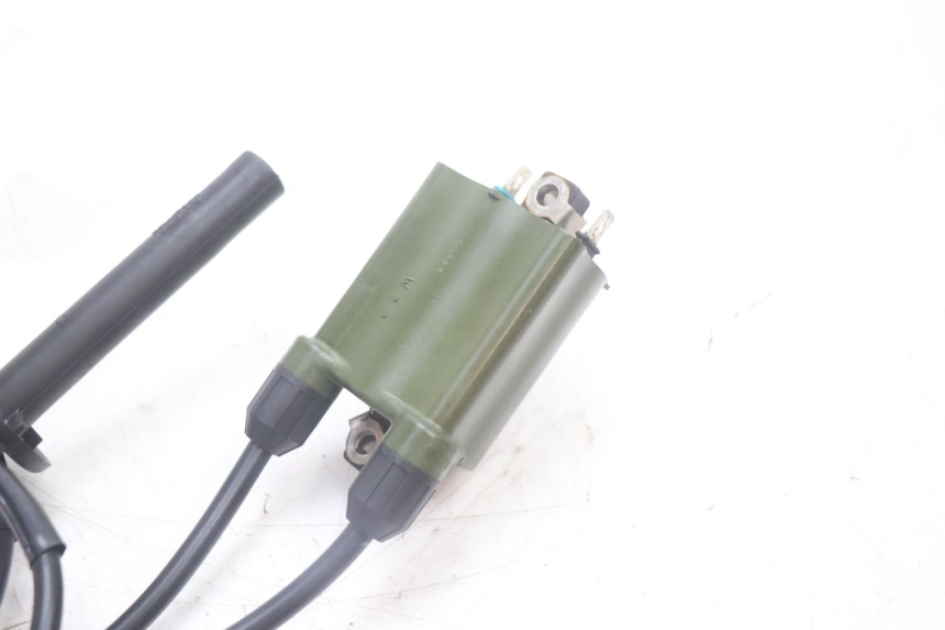 photo de IGNITION COIL HONDA FJS SILVER WING SILVERWING 400 (2005 - 2008) - Surface and material condition