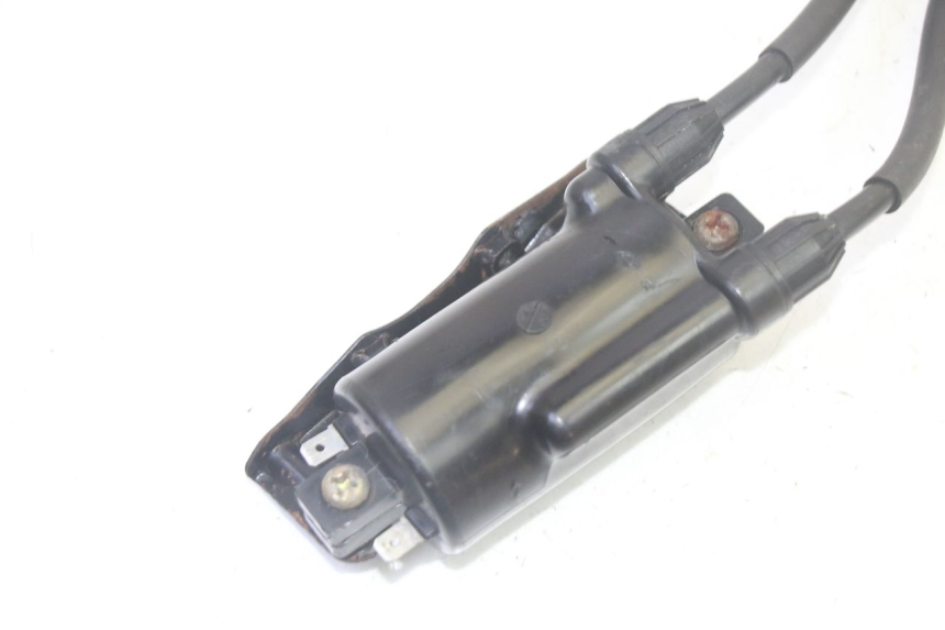 photo de IGNITION COIL KAWASAKI GPZ RX 1000 (1986 - 1988) - Surface and material condition