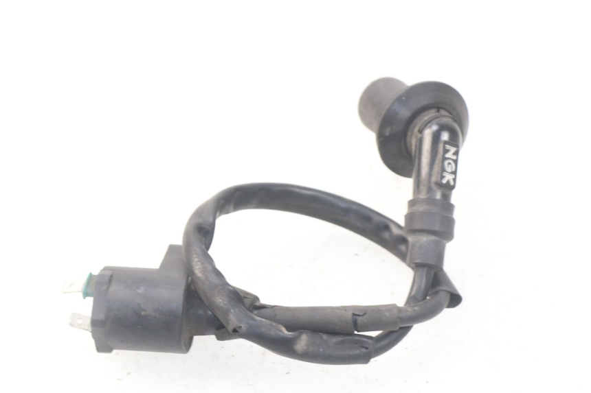photo de IGNITION COIL KYMCO LIKE 4T 50 (2009 - 2018) - Alternative perspective