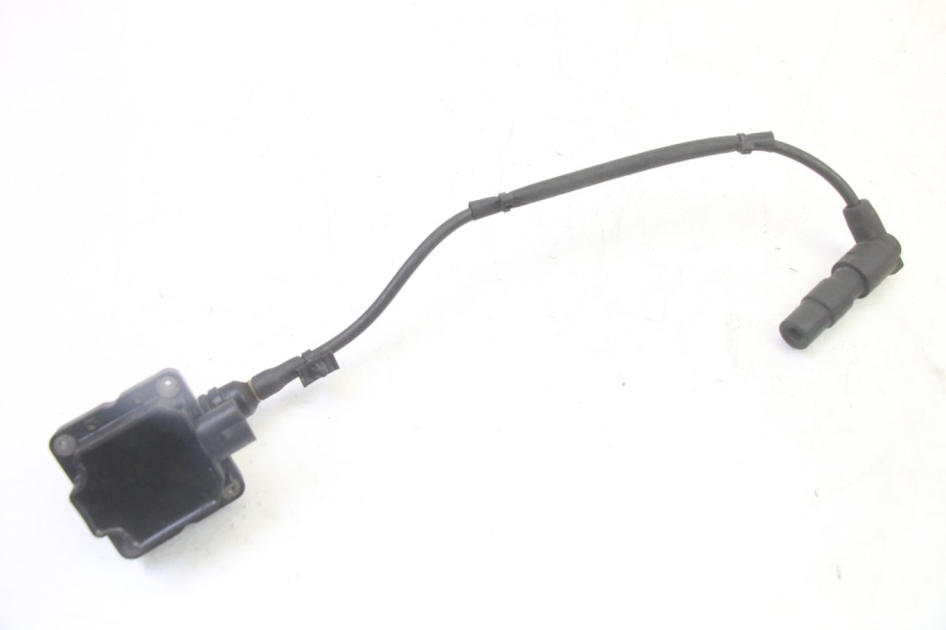 photo de IGNITION COIL PIAGGIO LXV 4T 50 (2009 - 2013) - Alternative perspective