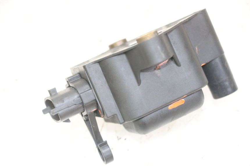 photo de IGNITION COIL PIAGGIO MP3 LT 300 (2010 - 2016) - Technical close-up