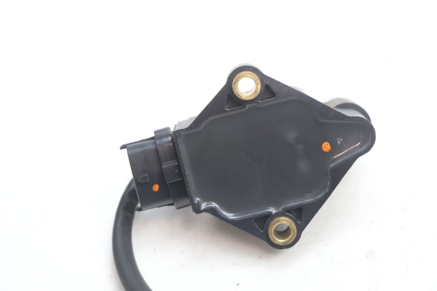 photo de COIL PIAGGIO MP3 LT 300 (2010 - 2016) - Fixing points details