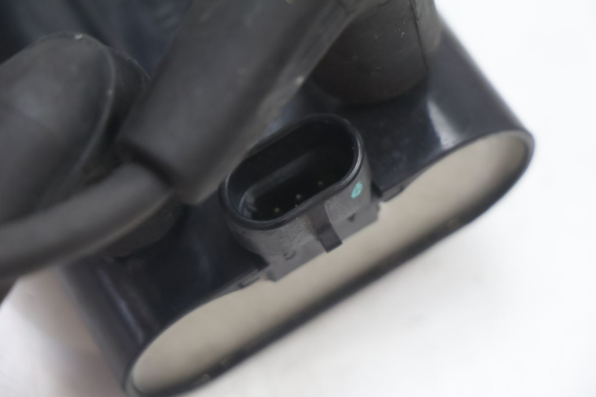 photo de IGNITION COIL HARLEY DAVIDSON ROAD GLIDE FLTRXSE 1920 (2018 - 2022) - Alternative perspective