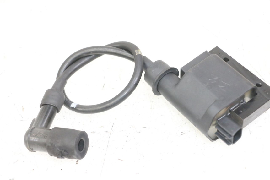 photo de IGNITION COIL PEUGEOT SATELIS COMPRESSOR K15 125 (2006 - 2009) - Alternative perspective