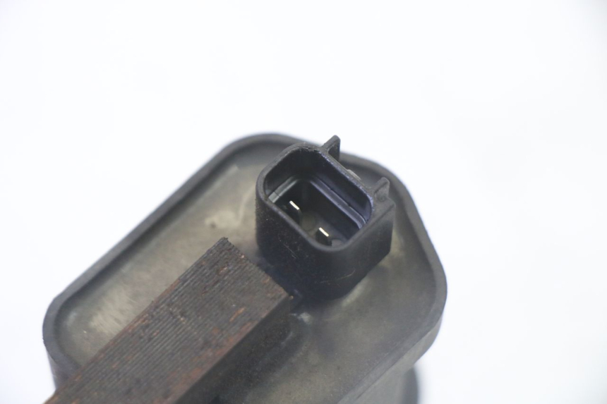 photo de COIL PEUGEOT SATELIS 125 (2006 - 2009) - Fixing points details