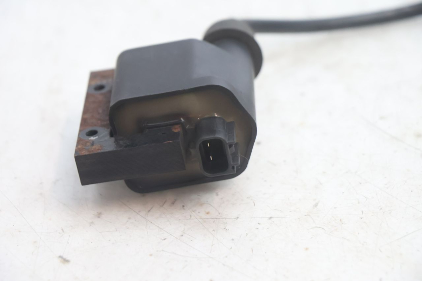 photo de IGNITION COIL PEUGEOT SATELIS 125 (2013 - 2018) - Surface and material condition