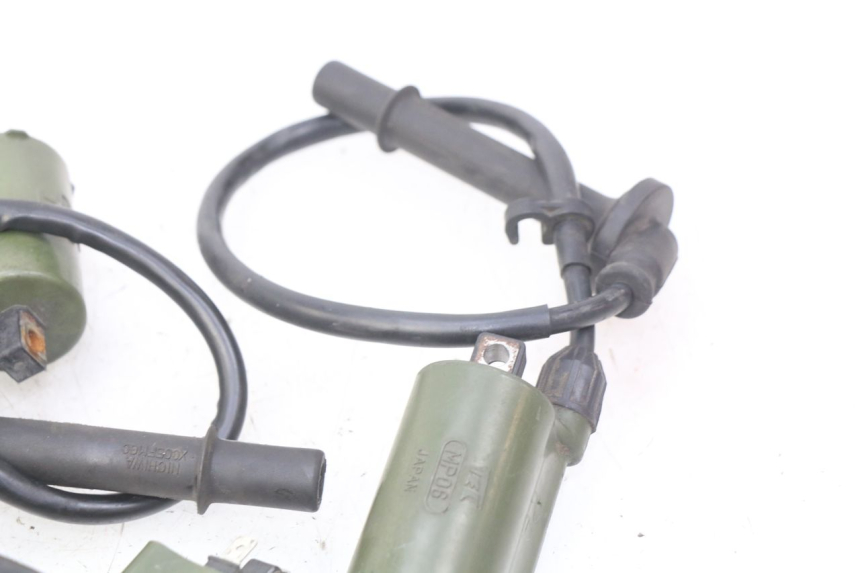 photo de COIL HONDA VFR FI RC46 800 (1998 - 2001) - Technical close-up