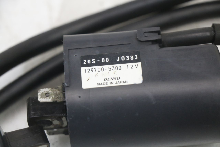 photo de IGNITION COIL YAMAHA XJ6 ABS 600 (2008 - 2016) - Alternative perspective