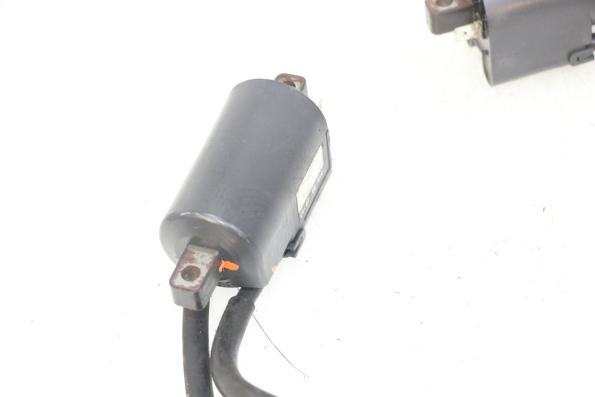 photo de IGNITION COIL YAMAHA XJ6 ABS 600 (2008 - 2016) - Fixing points details