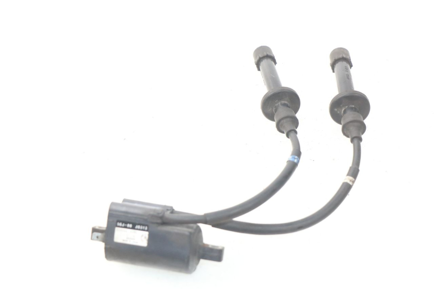 photo de IGNITION COIL YAMAHA XP T-MAX TMAX ABS 500 (2004 - 2007) - Alternative perspective