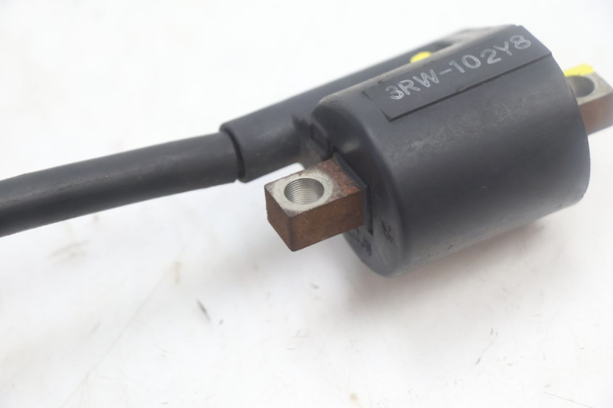 photo de COIL YAMAHA YP MAJESTY 125 (2002 - 2006) - Fixing points details