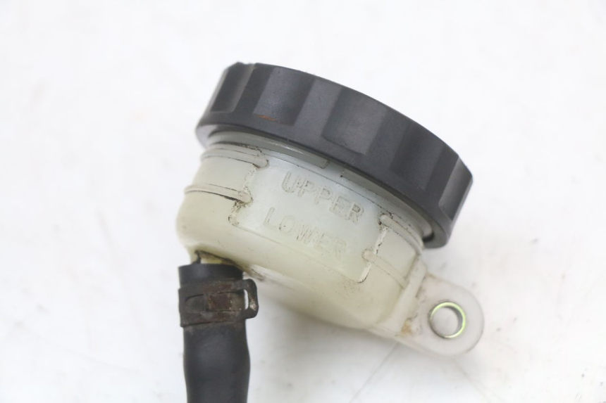 photo de BRAKE FLUID RESERVOIR HONDA NTV DEAUVILLE 650 (1998 - 2001) - Zoom on usage condition
