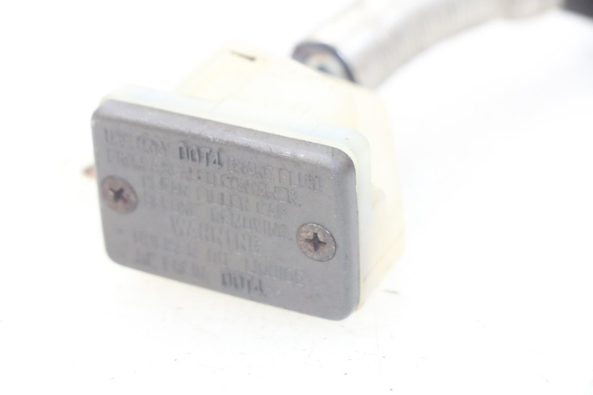 photo de BRAKE FLUID RESERVOIR SUZUKI XF FREEWIND 650 (1997 - 2003) - Alternative perspective