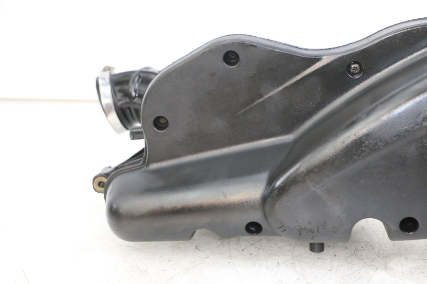 photo de AIR BOX PIAGGIO BEVERLY 125 (1998 - 2005) - Surface and material condition