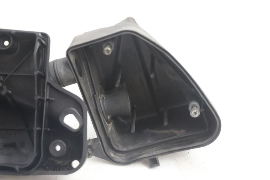 photo de AIR BOX PEUGEOT BUXY 50 (1993 - 1998) - Additional view of the item