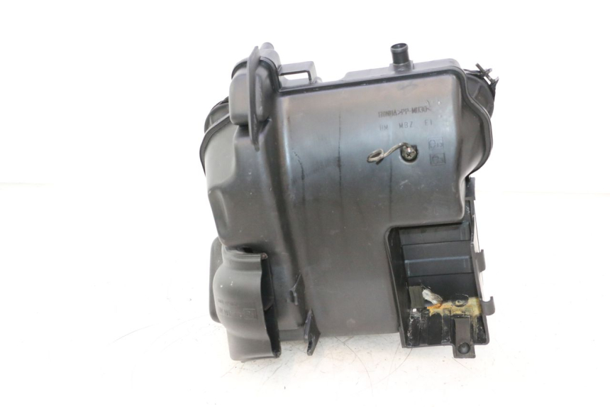 photo de AIR BOX HONDA CB F HORNET 600 (2005 - 2006) - Zoom on usage condition