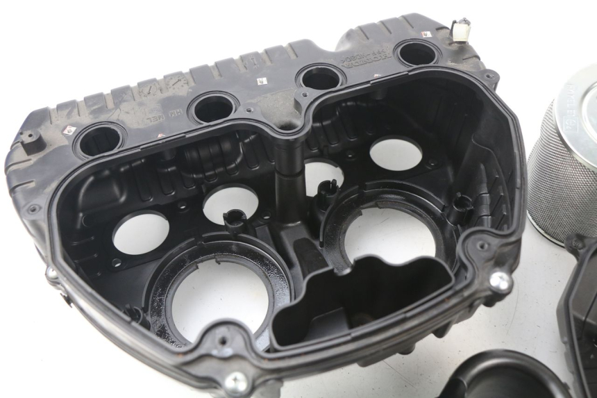 photo de AIR BOX HONDA CBR RR FIREBLADE 1000 (2006 - 2007) - Checked used part