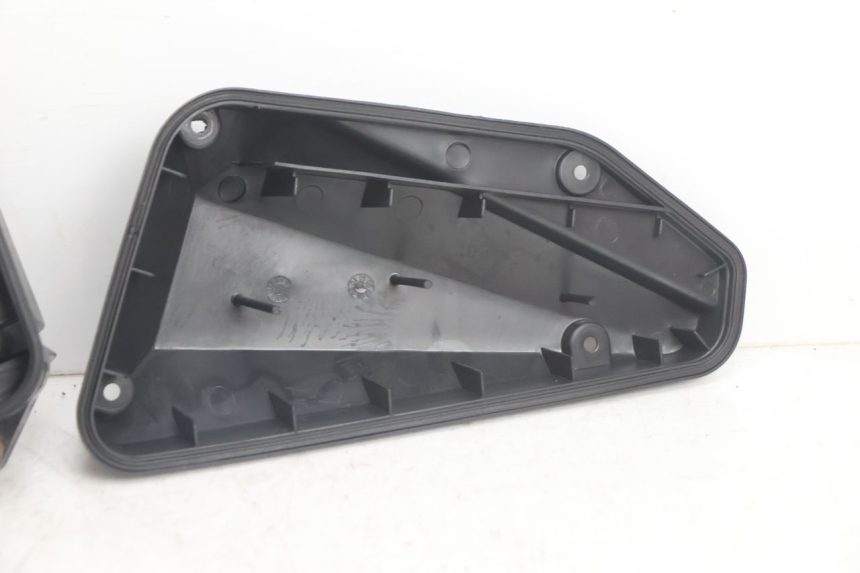 photo de AIR BOX TGB CITY RS 50 (2011 - 2016) - Surface and material condition