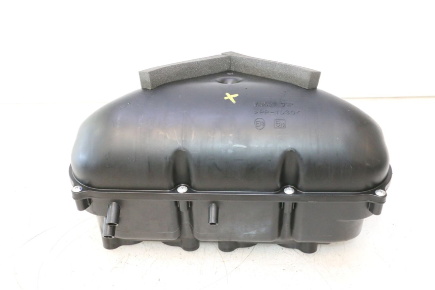 photo de AIR BOX YAMAHA FZ8 800 (2010 - 2016) - Fixing points details