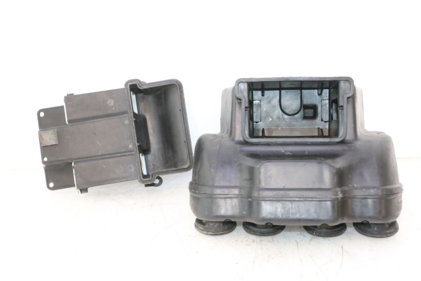 photo de AIR BOX KAWASAKI GPX F ZX750F 750 (1986 - 1990) - Fixing points details