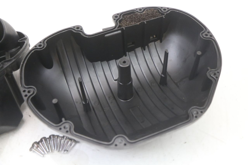 photo de AIR BOX SUZUKI GSR 750 (2011 - 2017) - Additional view of the item