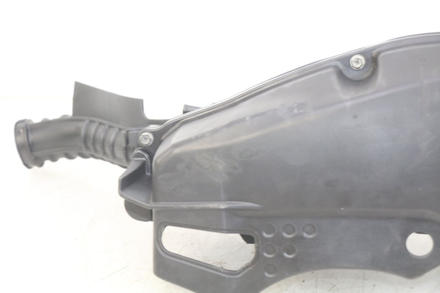 photo de AIR BOX YAMAHA HW XENTER 125 (2011 - 2017) - Fixing points details