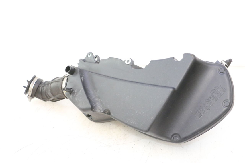 photo de AIR BOX PIAGGIO MP3 HPE 530 (2022 - 2026) - Surface and material condition