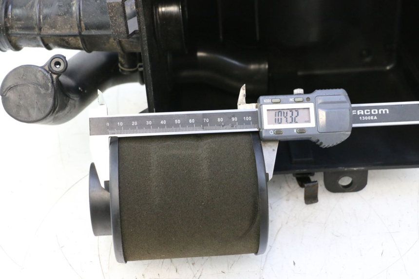 photo de AIR BOX KYMCO MXU R 250 (2004 - 2010) - Surface and material condition