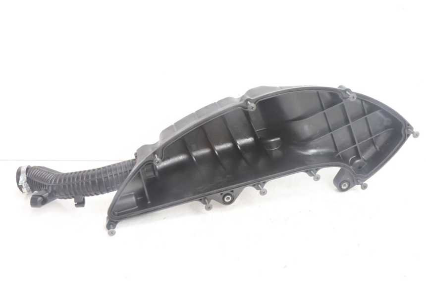 photo de AIR BOX YAMAHA N-MAX NMAX 125 (2021 - 2024) - Fixing points details