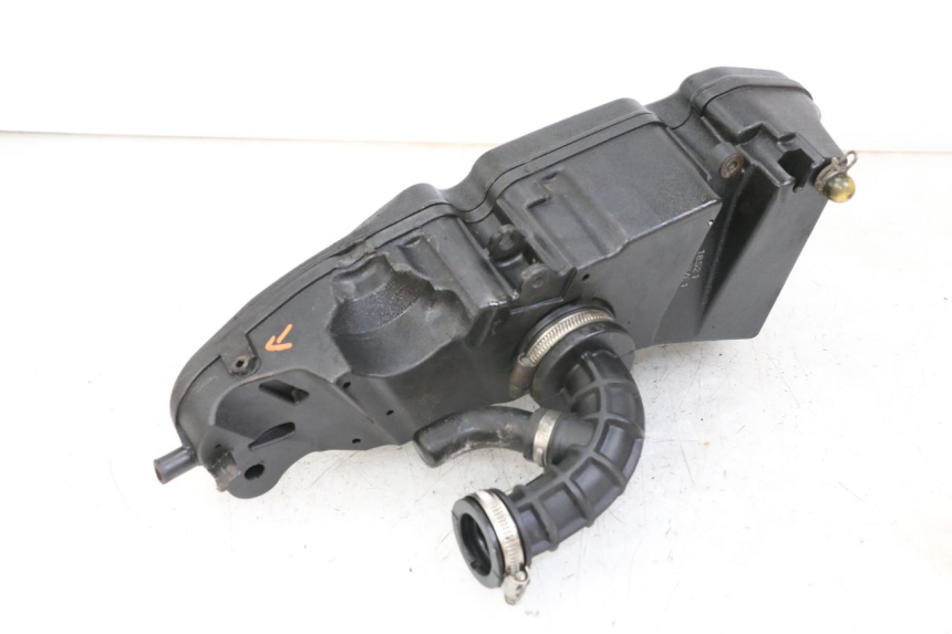 photo de AIR BOX PIAGGIO LIBERTY IGET 4T 50 (2021 - 2025) - Fixing points details