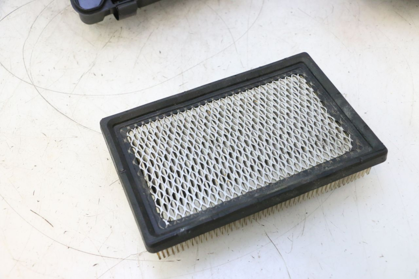 photo de AIR BOX CAN-AM SPYDER RS 1000 (2008 - 2012) - Surface and material condition