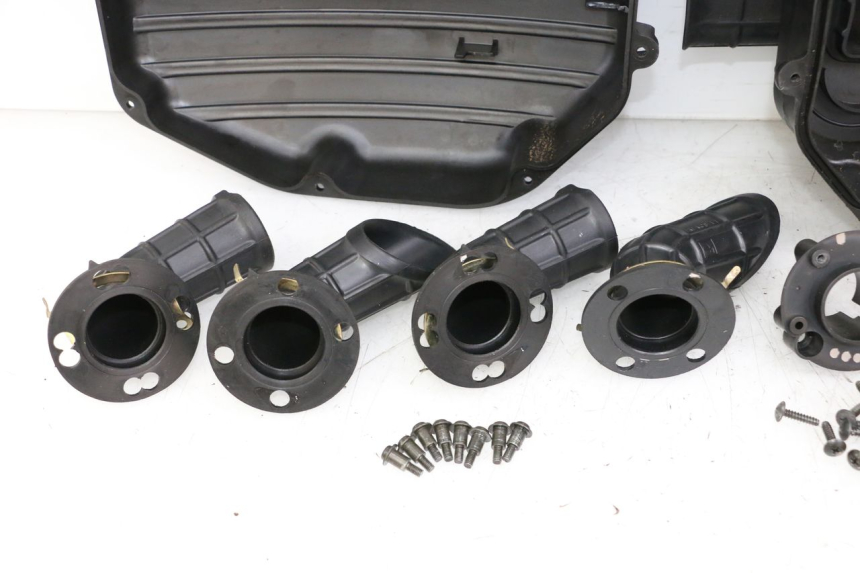 photo de AIR BOX HONDA ST PAN EUROPEAN 1300 (2002 - 2013) - Additional view of the item