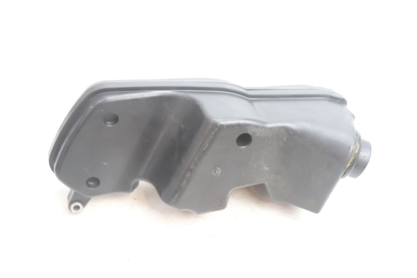photo de AIR BOX PEUGEOT STREETZONE NAKED 2T 50 (2014 - 2018) - Zoom on usage condition