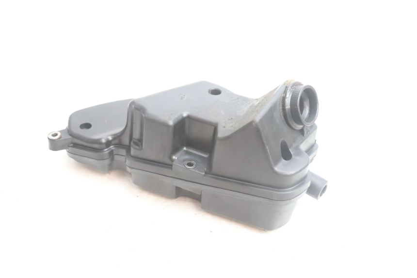 photo de AIR BOX PEUGEOT STREETZONE NAKED 2T 50 (2014 - 2018) - Alternative perspective