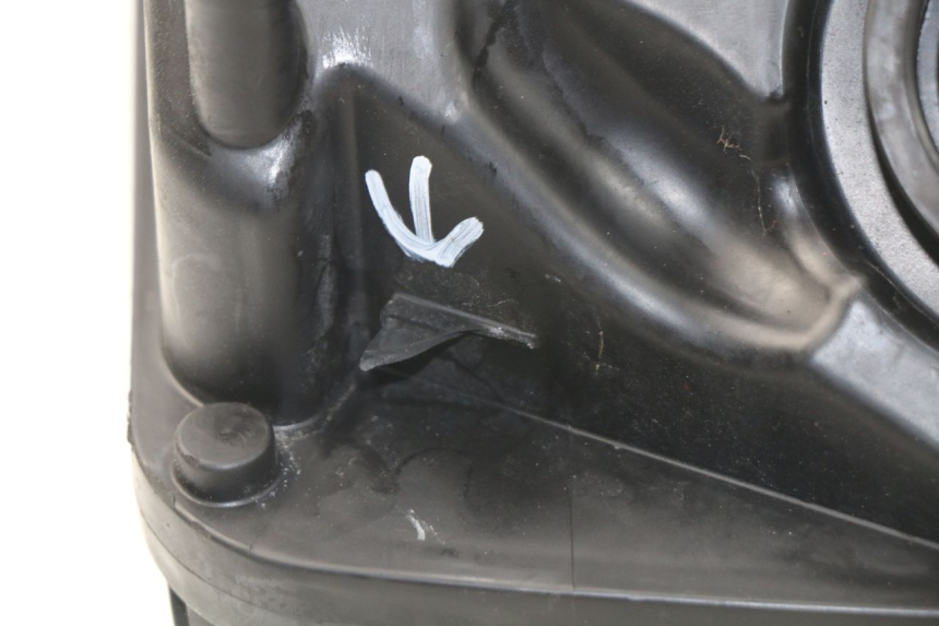 photo de AIR BOX SUZUKI SV S ABS 650 (2003 - 2009) - Fixing points details